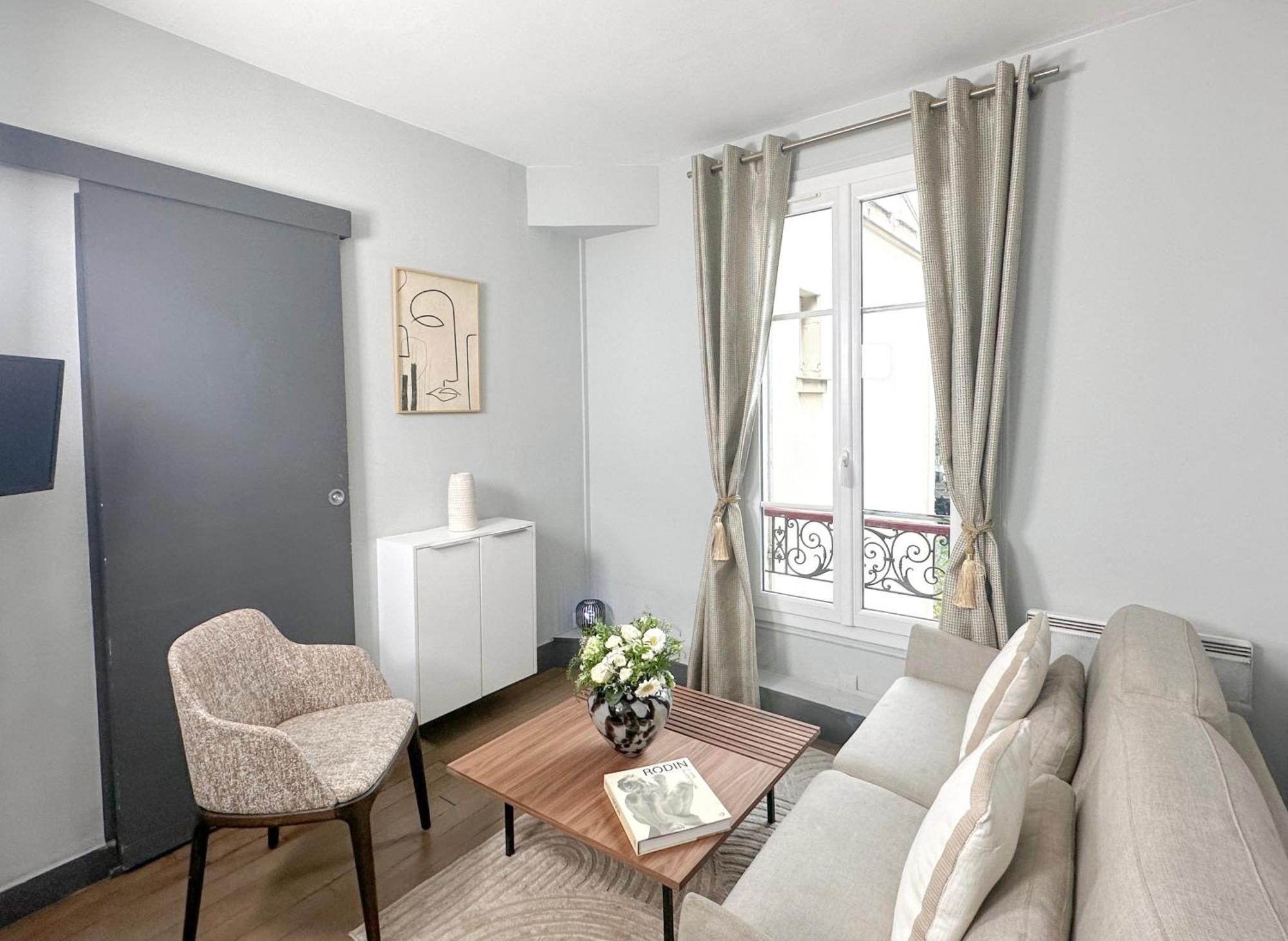 Stunning Apartment Near Eiffel Tower Paříž Exteriér fotografie